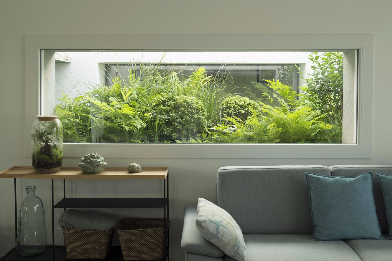 View 1 of the “Mediterranean Grass” garden design, created by Roberto Landello.