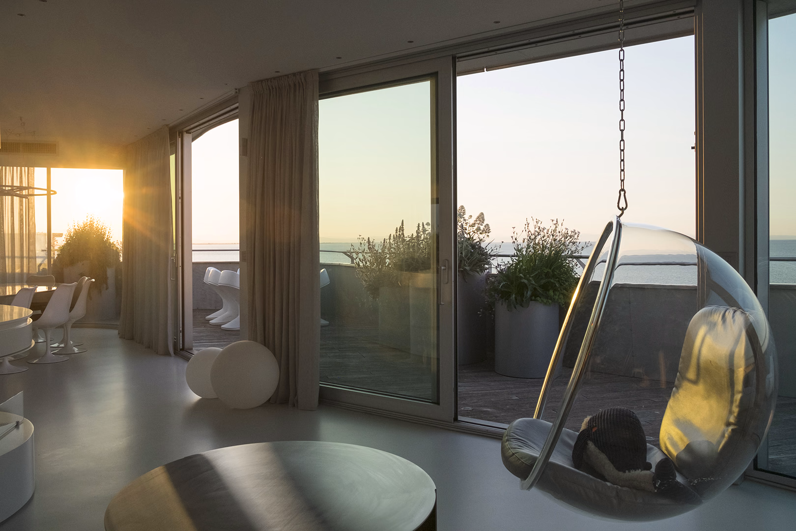 View 3 of the “Mirage” project, designed by Roberto Landello.