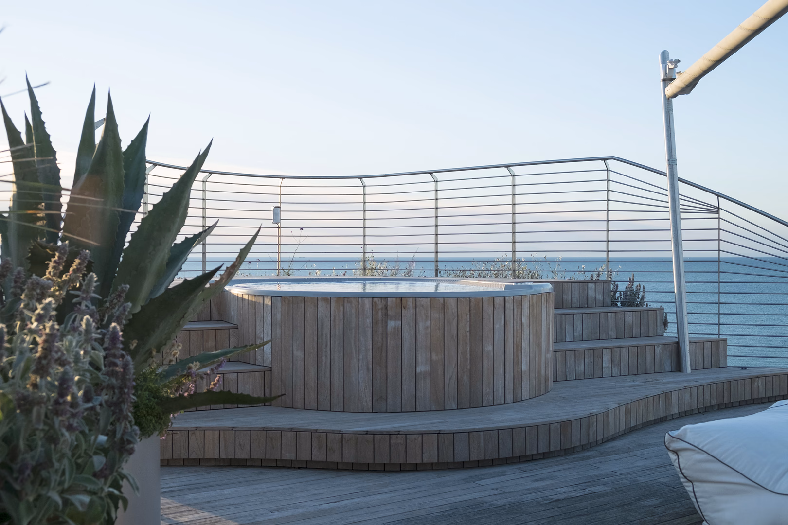 View 5 of the “Mirage” project, designed by Roberto Landello.