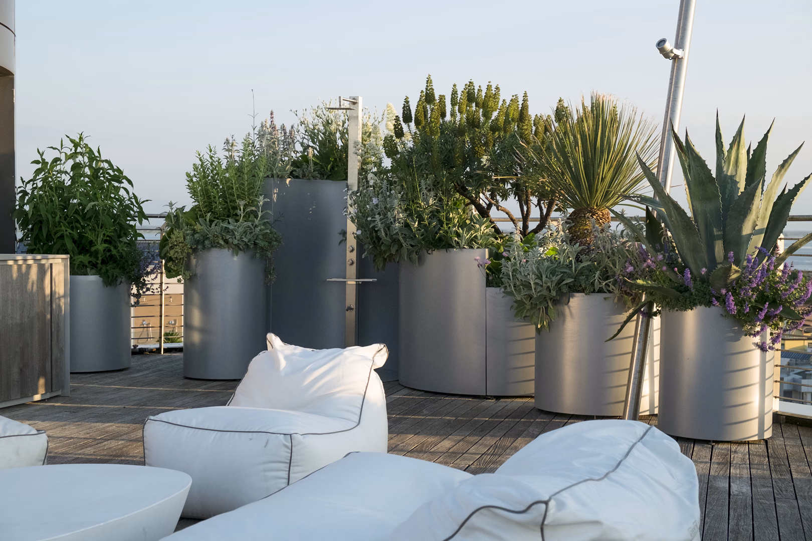 View 6 of the “Mirage” project, designed by Roberto Landello.