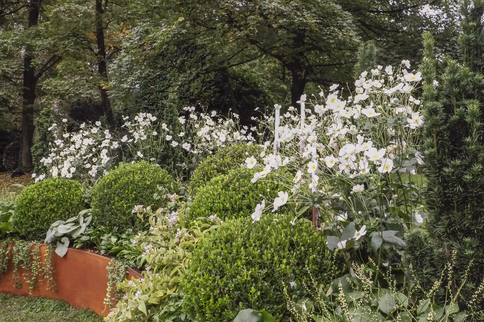View 22 of the “Lunar Cycle” garden design, created by Roberto Landello.